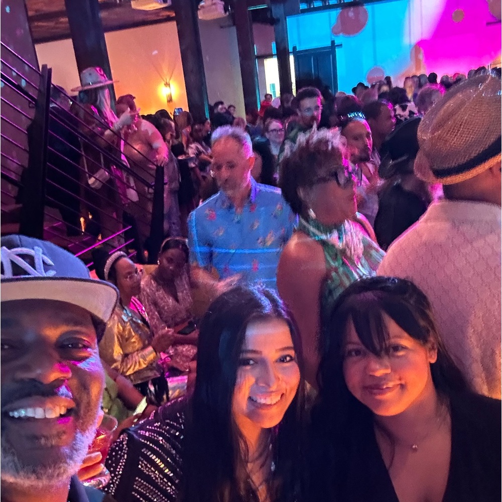 Like this listing to be notified for my next live show!! - Picture 4 of 15